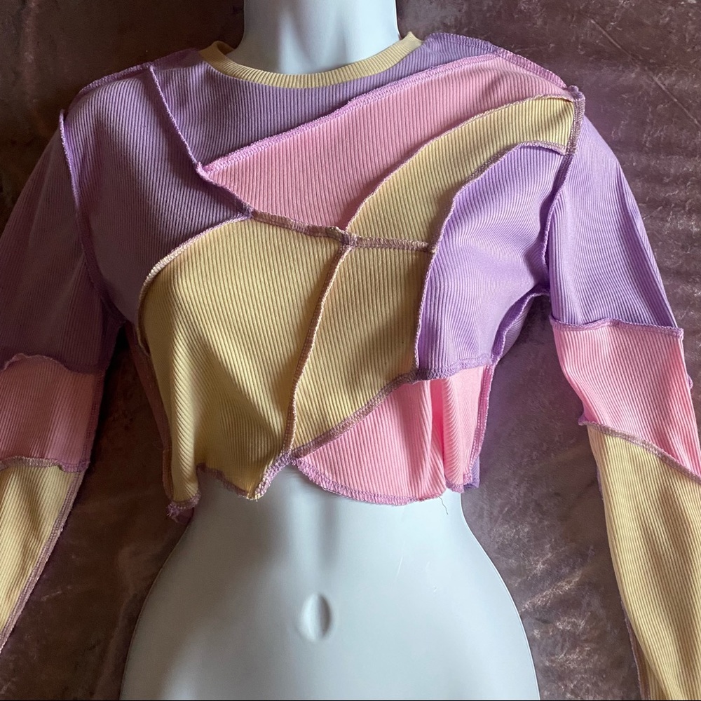 SHEIN Pastel Tri Color Long Sleeve Crop Top Small